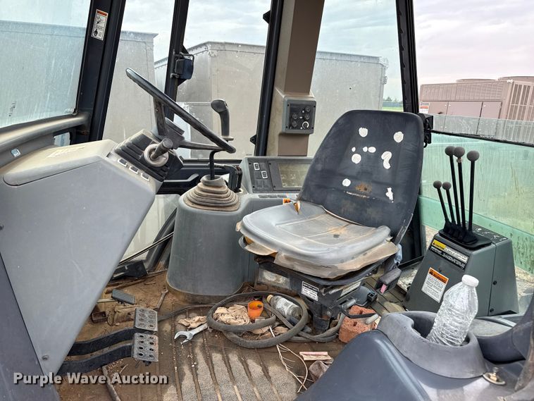 image for item EP0716 1999 Case 580L Series 2 backhoe