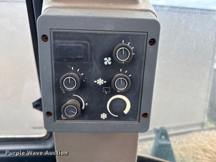 image for item EP0716 1999 Case 580L Series 2 backhoe