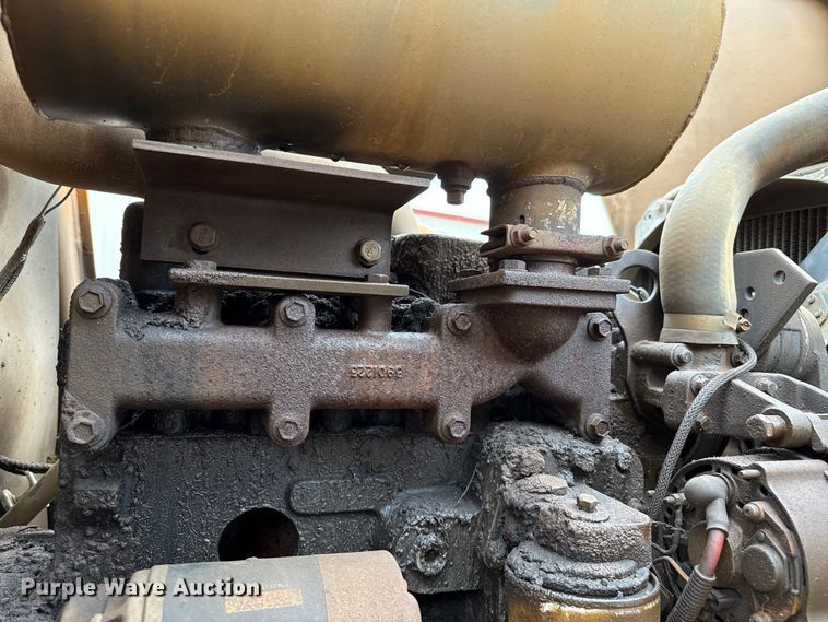 image for item EP0716 1999 Case 580L Series 2 backhoe