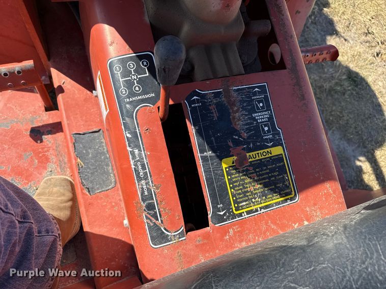 image for item EP0719 Ditch Witch R40 trencher