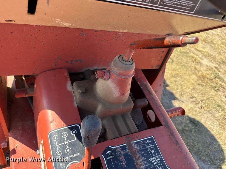 image for item EP0719 Ditch Witch R40 trencher