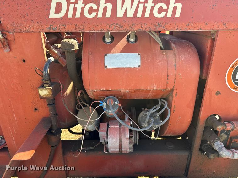image for item EP0719 Ditch Witch R40 trencher
