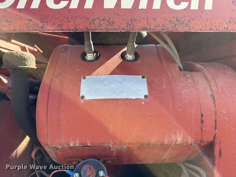 image for item EP0719 Ditch Witch R40 trencher