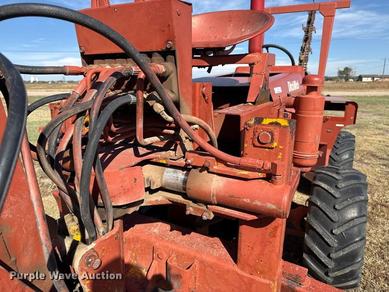 image for item EP0719 Ditch Witch R40 trencher