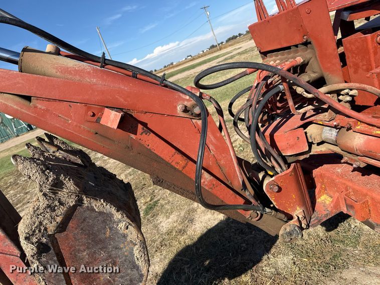 image for item EP0719 Ditch Witch R40 trencher