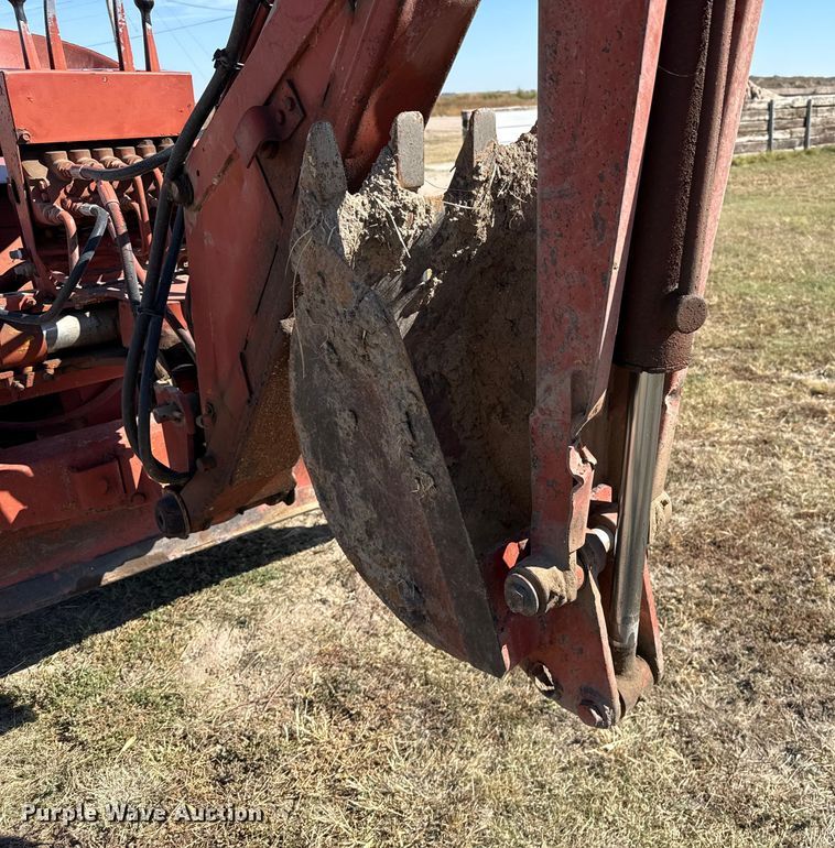 image for item EP0719 Ditch Witch R40 trencher