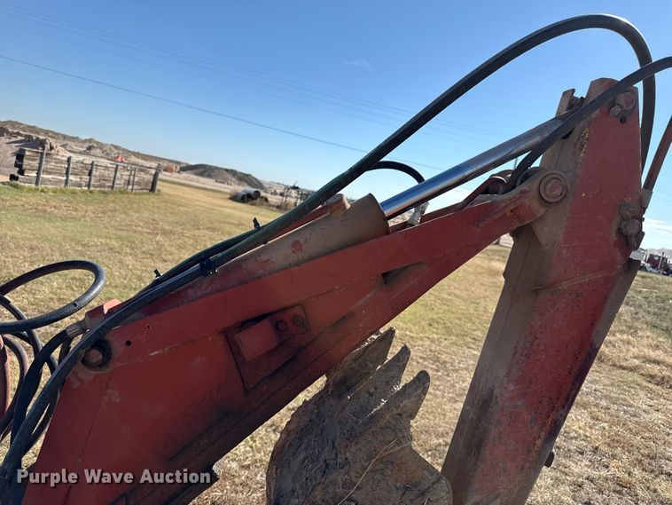 image for item EP0719 Ditch Witch R40 trencher