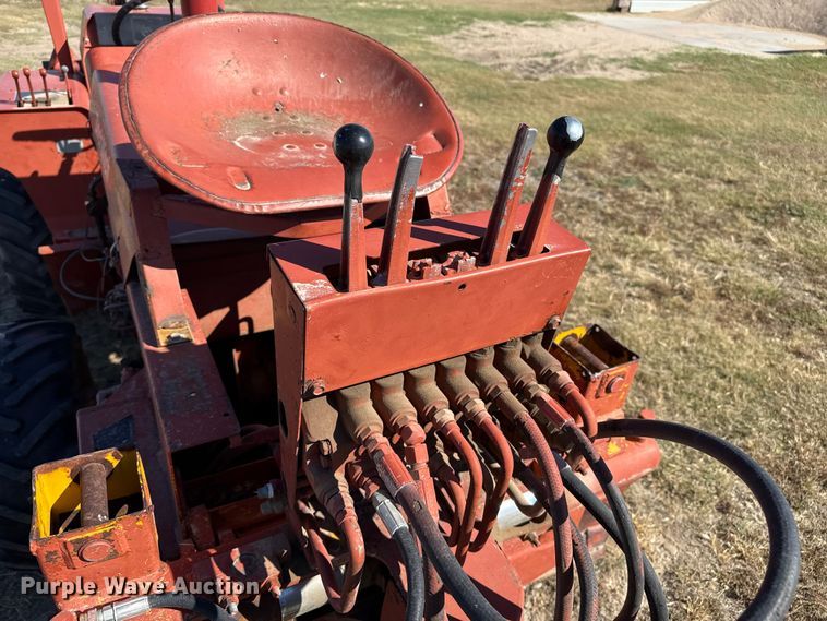 image for item EP0719 Ditch Witch R40 trencher