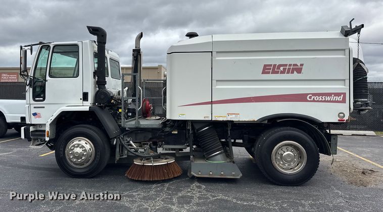 image for item ER0205 2006 Sterling SC8000 street sweeper