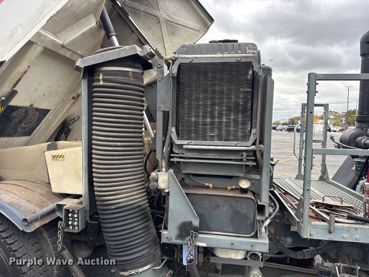 image for item ER0205 2006 Sterling SC8000 street sweeper