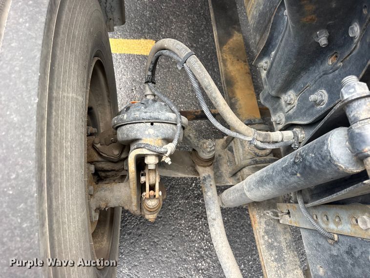 image for item ER0205 2006 Sterling SC8000 street sweeper