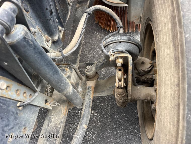 image for item ER0205 2006 Sterling SC8000 street sweeper