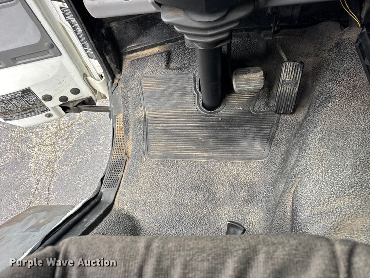 image for item ER0205 2006 Sterling SC8000 street sweeper