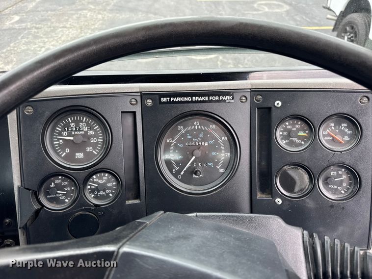 image for item ER0205 2006 Sterling SC8000 street sweeper