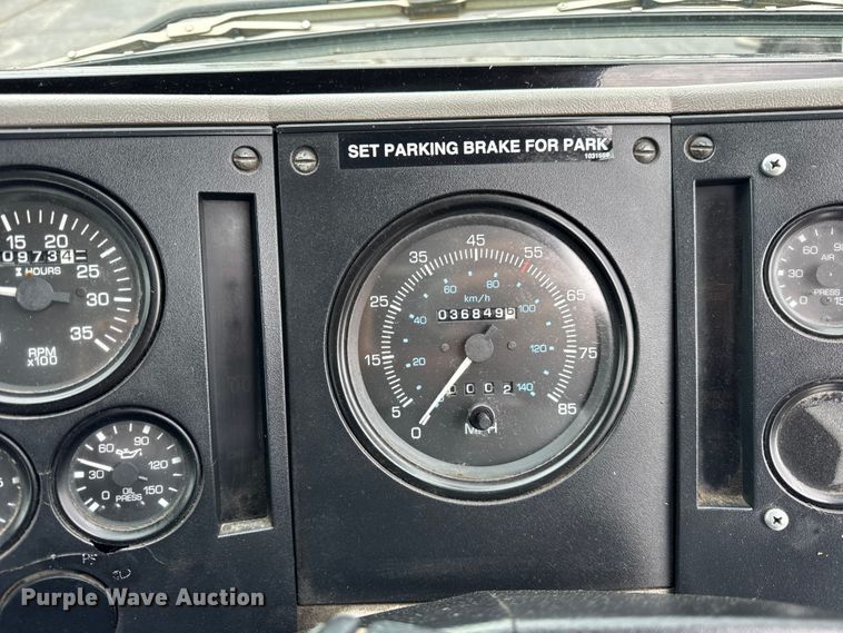 image for item ER0205 2006 Sterling SC8000 street sweeper