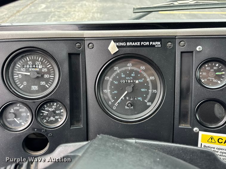 image for item ER0205 2006 Sterling SC8000 street sweeper