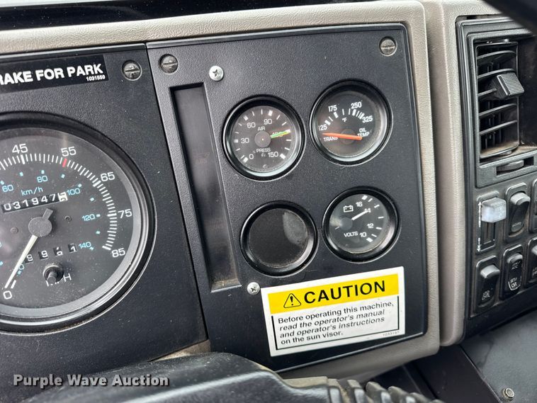 image for item ER0205 2006 Sterling SC8000 street sweeper