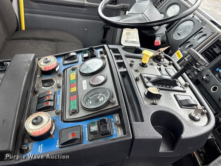 image for item ER0205 2006 Sterling SC8000 street sweeper