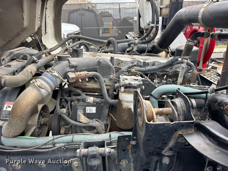 image for item ER0205 2006 Sterling SC8000 street sweeper