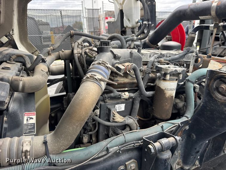 image for item ER0205 2006 Sterling SC8000 street sweeper