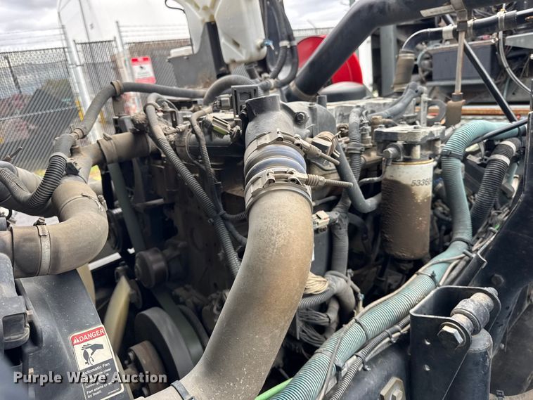 image for item ER0205 2006 Sterling SC8000 street sweeper