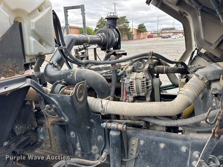 image for item ER0205 2006 Sterling SC8000 street sweeper