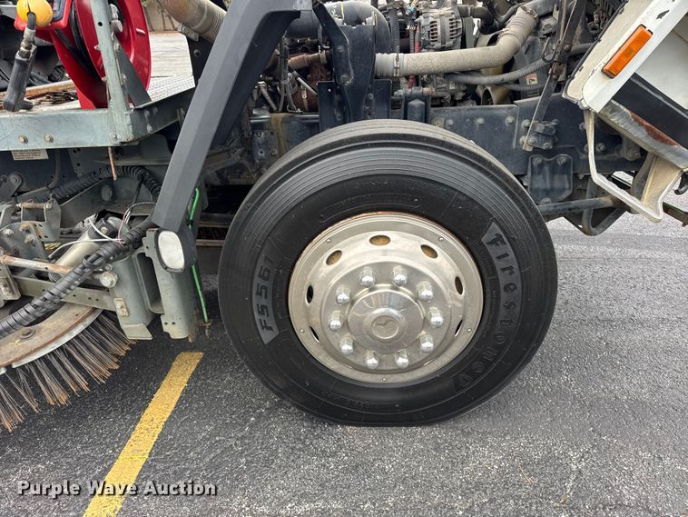 image for item ER0205 2006 Sterling SC8000 street sweeper