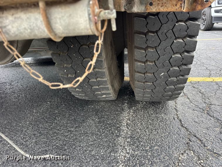 image for item ER0205 2006 Sterling SC8000 street sweeper