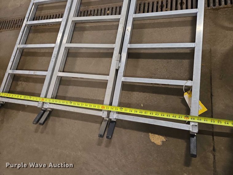 image for item ES2518 Assorted tools