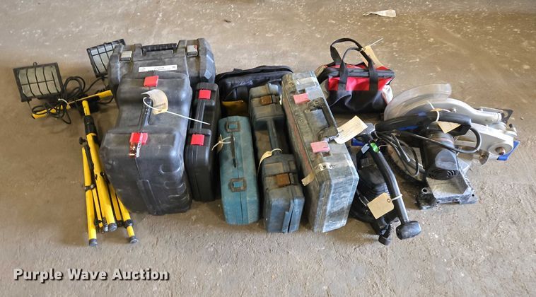 image for item ES2519 Dewalt assorted tools