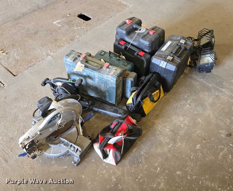 image for item ES2519 Dewalt assorted tools