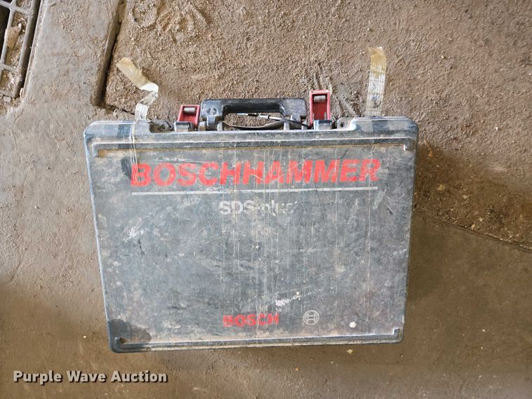 image for item ES2519 Dewalt assorted tools