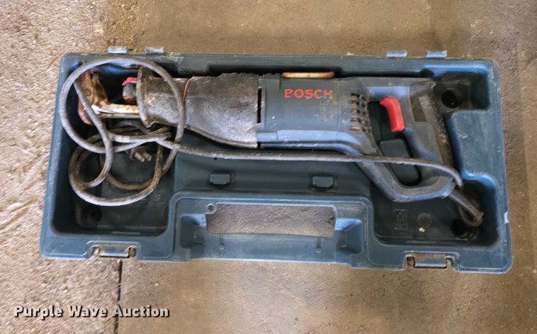 image for item ES2519 Dewalt assorted tools