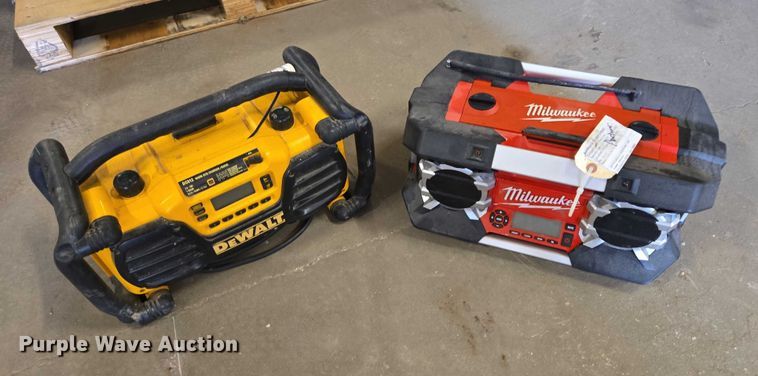 image for item ES2520 Assorted tools