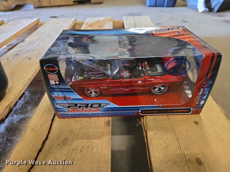 image for item ES2520 Assorted tools