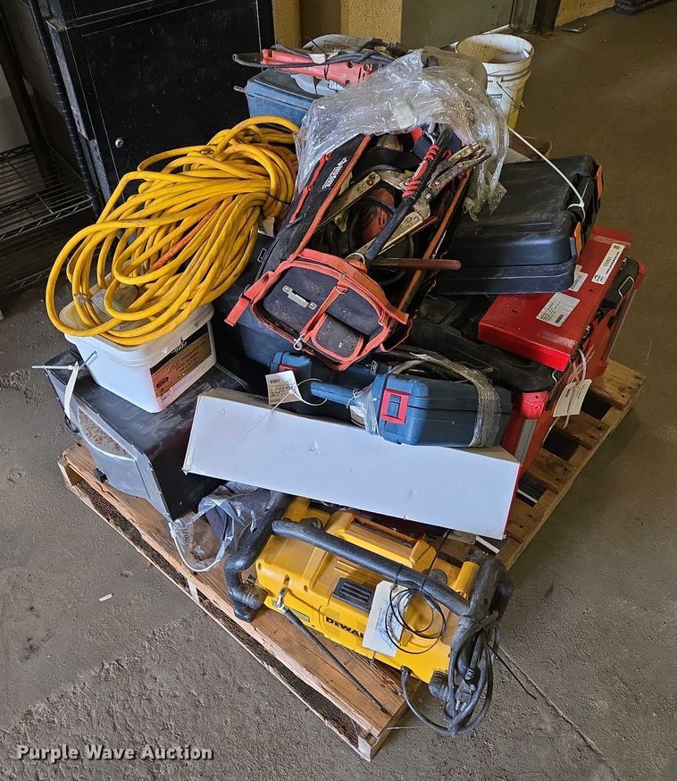 image for item ES2521 Assorted tools