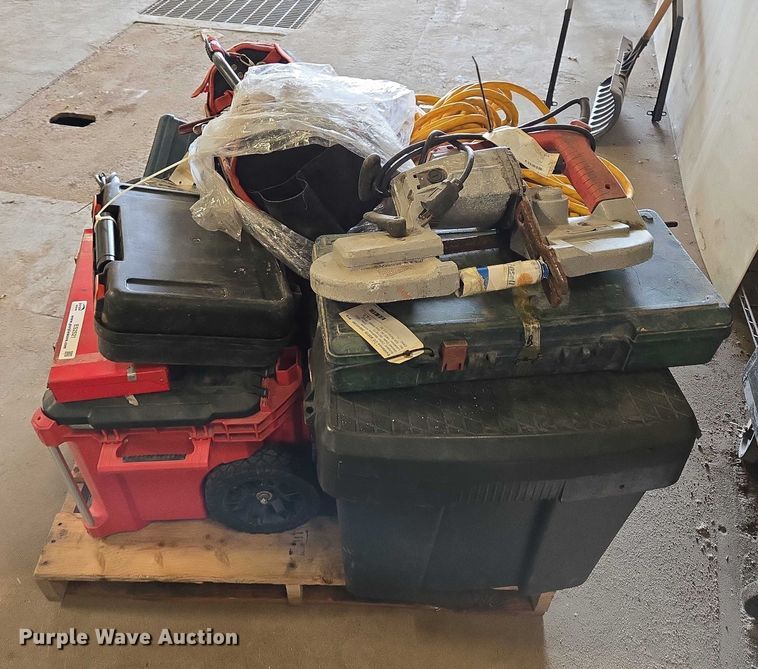 image for item ES2521 Assorted tools