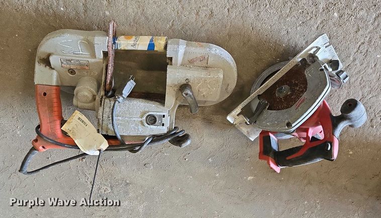 image for item ES2521 Assorted tools