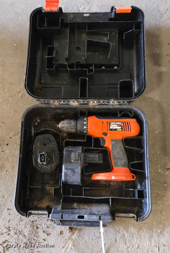 image for item ES2521 Assorted tools