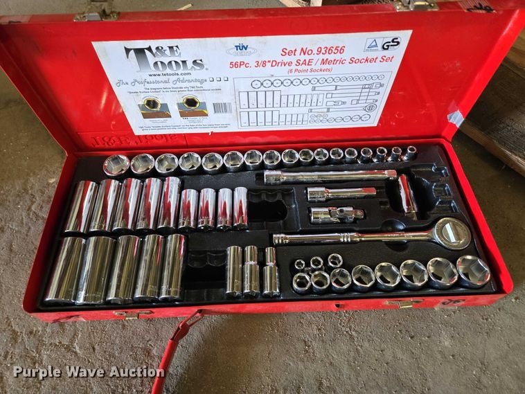 image for item ES2521 Assorted tools