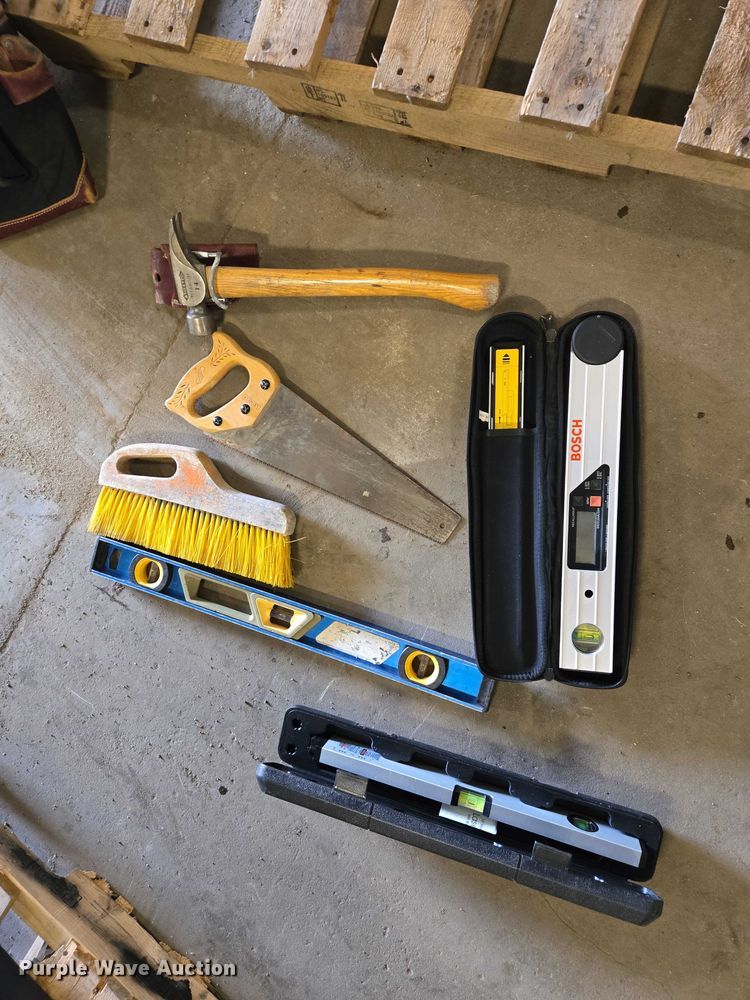 image for item ES2521 Assorted tools