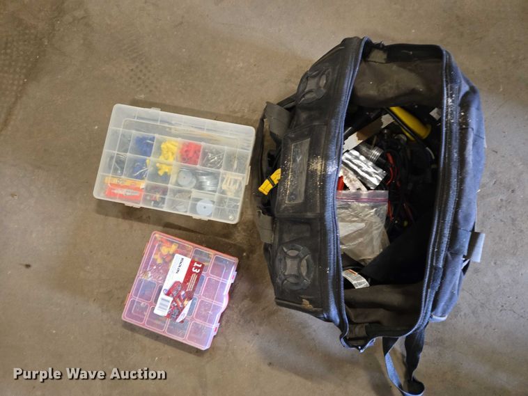 image for item ES2521 Assorted tools