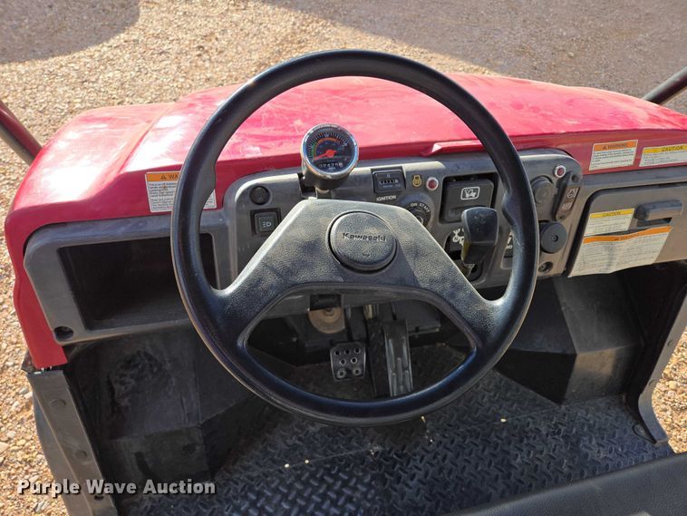 image for item ES2523 2006 Kawasaki Mule 3010 utility vehicle