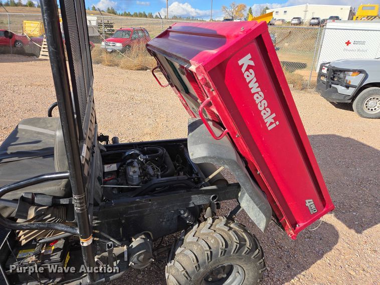 image for item ES2523 2006 Kawasaki Mule 3010 utility vehicle