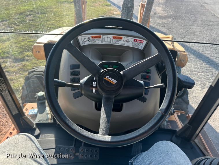 image for item ET3281 2013 Case 590 Super N backhoe