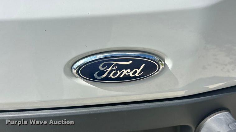 image for item ET3283 2018 Ford Transit 250 van