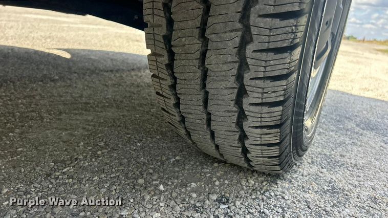 image for item ET3283 2018 Ford Transit 250 van