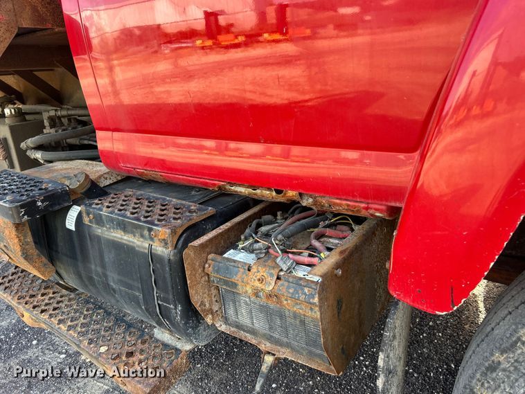 image for item ET3374 2005 Chevrolet C8500 dump truck