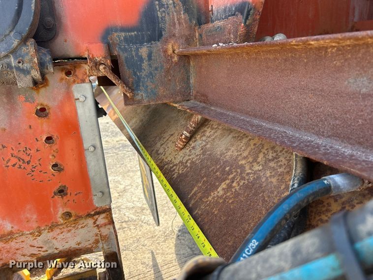 image for item ET3374 2005 Chevrolet C8500 dump truck