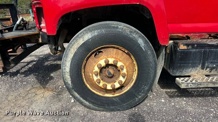 image for item ET3374 2005 Chevrolet C8500 dump truck